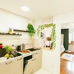 Chmielna - 250m Od Zlotych Tarasow, 350m Od Dworca Centralnego - Wifi - Smart Tv 55 Cali - Better *