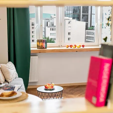 Appartamento Chmielna - 250m Od Zlotych Tarasow, 350m Od Dworca Centralnego - Wifi - Smart Tv 55 Cali - Better